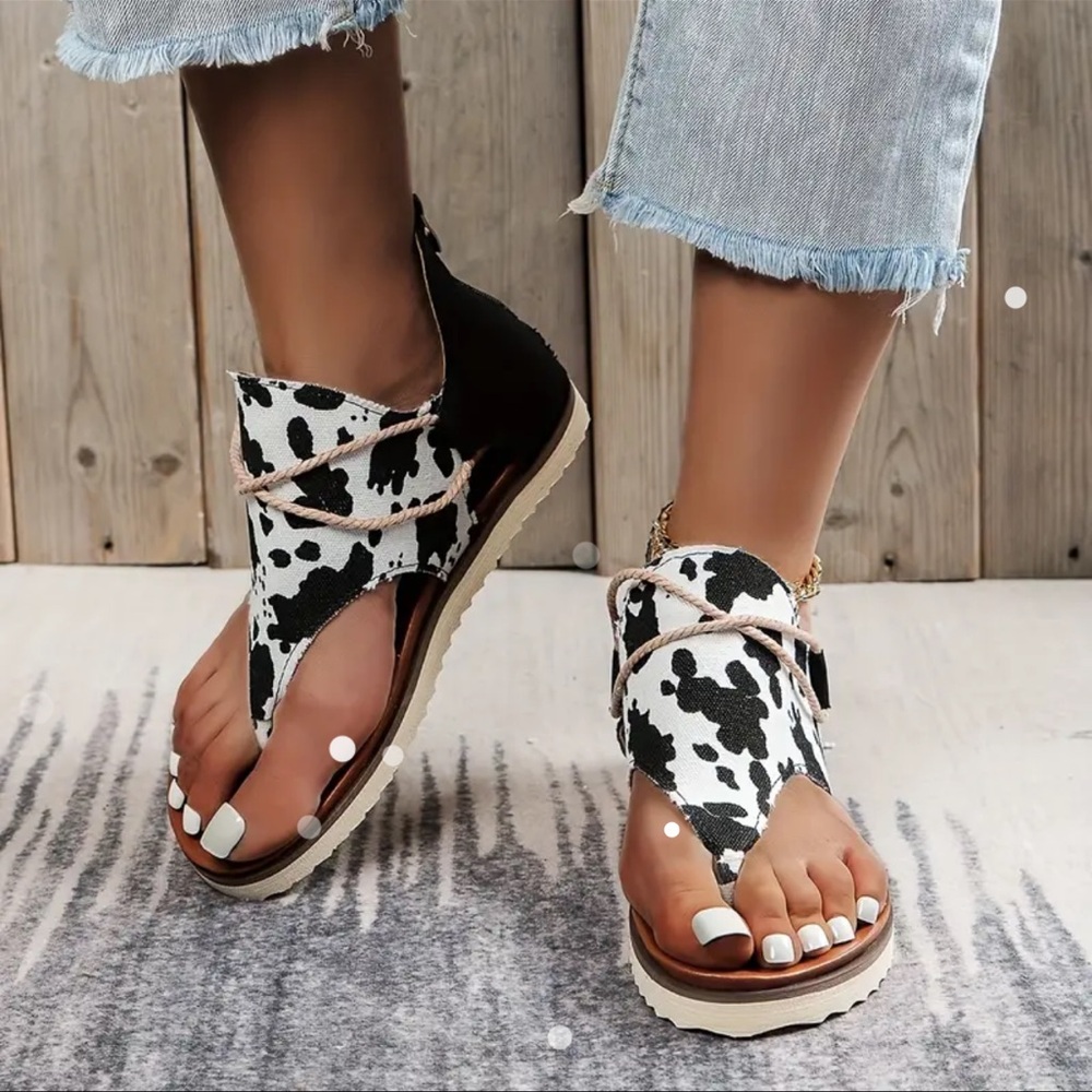 Sandals - Picture 2 of 2